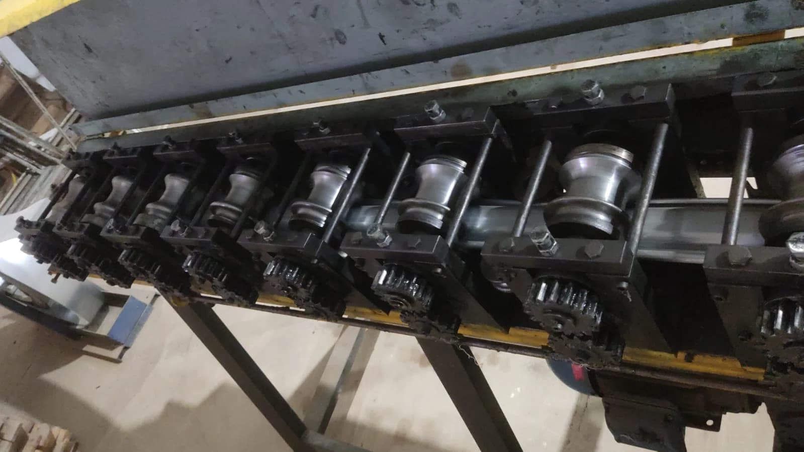 Máquina Perfilhadeira para Porta Automática Trifásica - Foto 3
