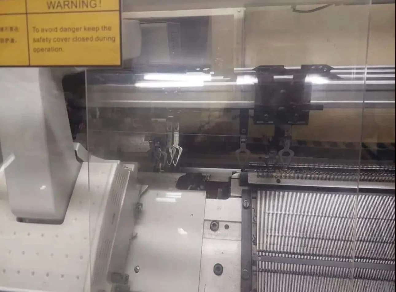 Máquina de tricô retilínea eletrônica da marca Cixing, modelo finura 12. - Foto 5