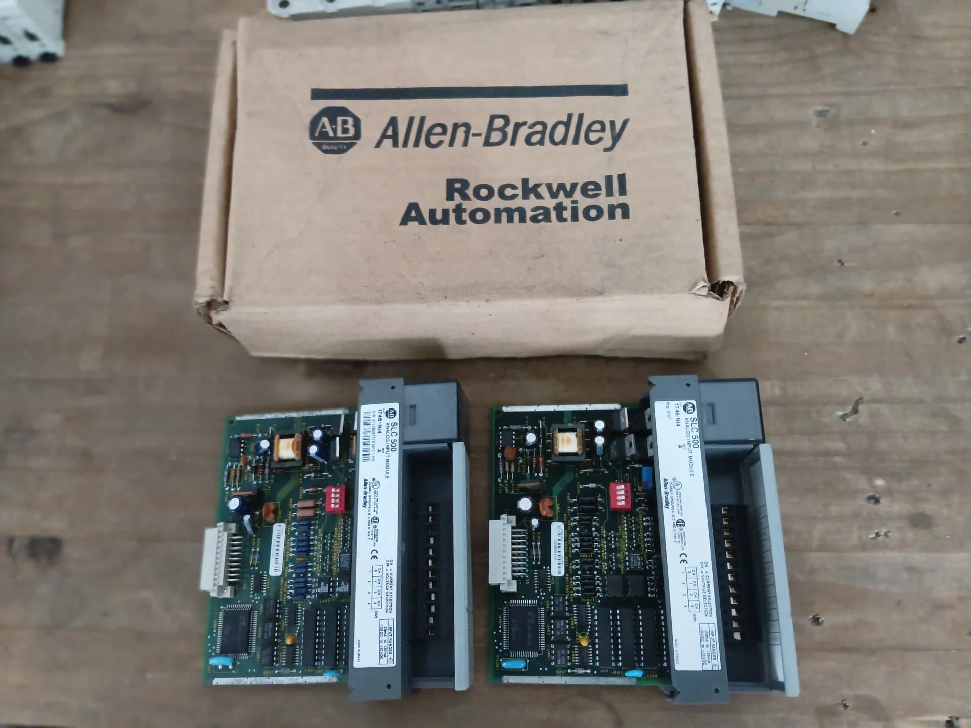 Kit com 2 Módulos Allen-bradley 1746-NI4 Series a - Foto 1