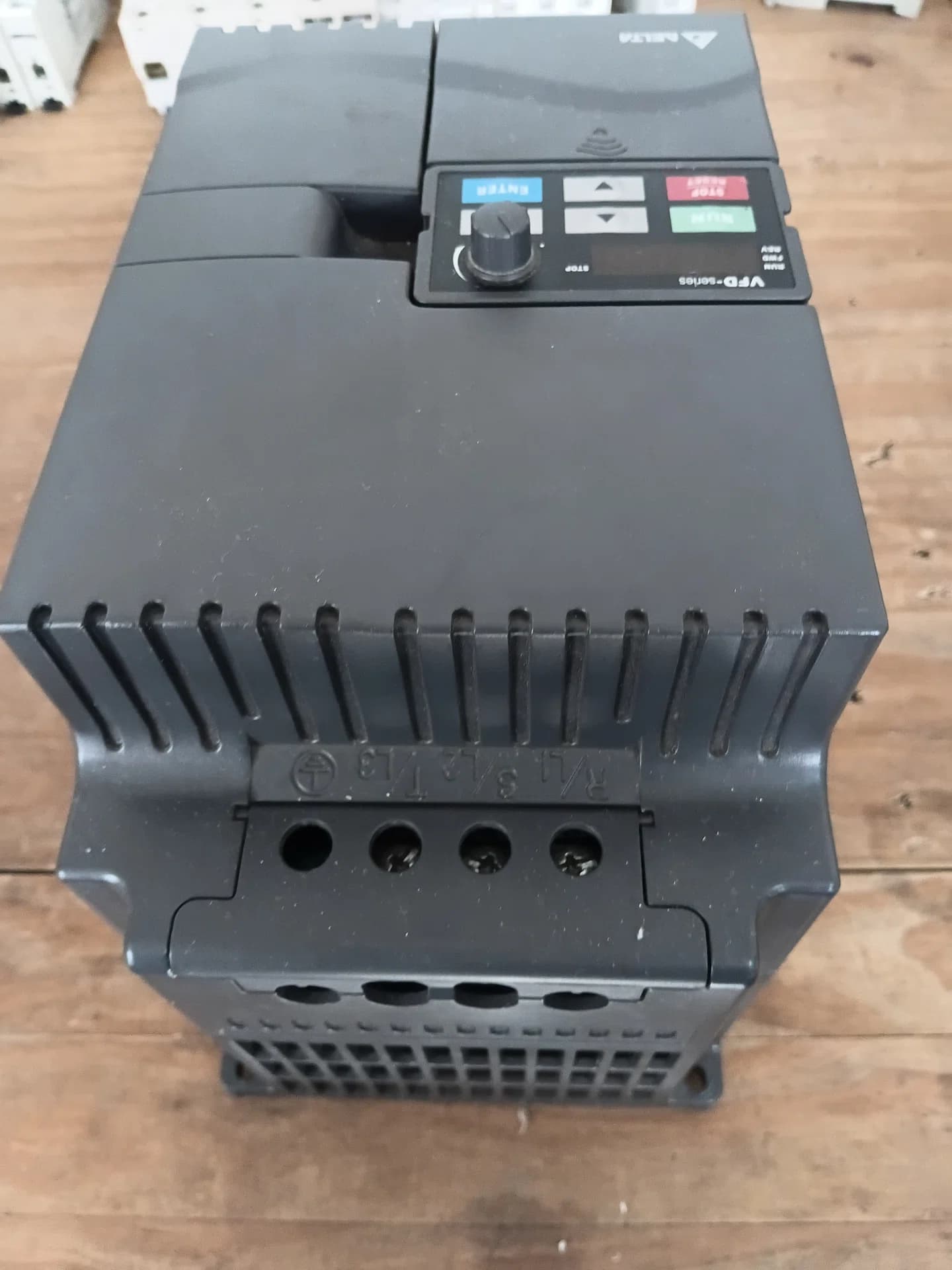 Inversor de Frequência Delta VFD110E43A 11kW 15CV 380V - Novo Original - Foto 3