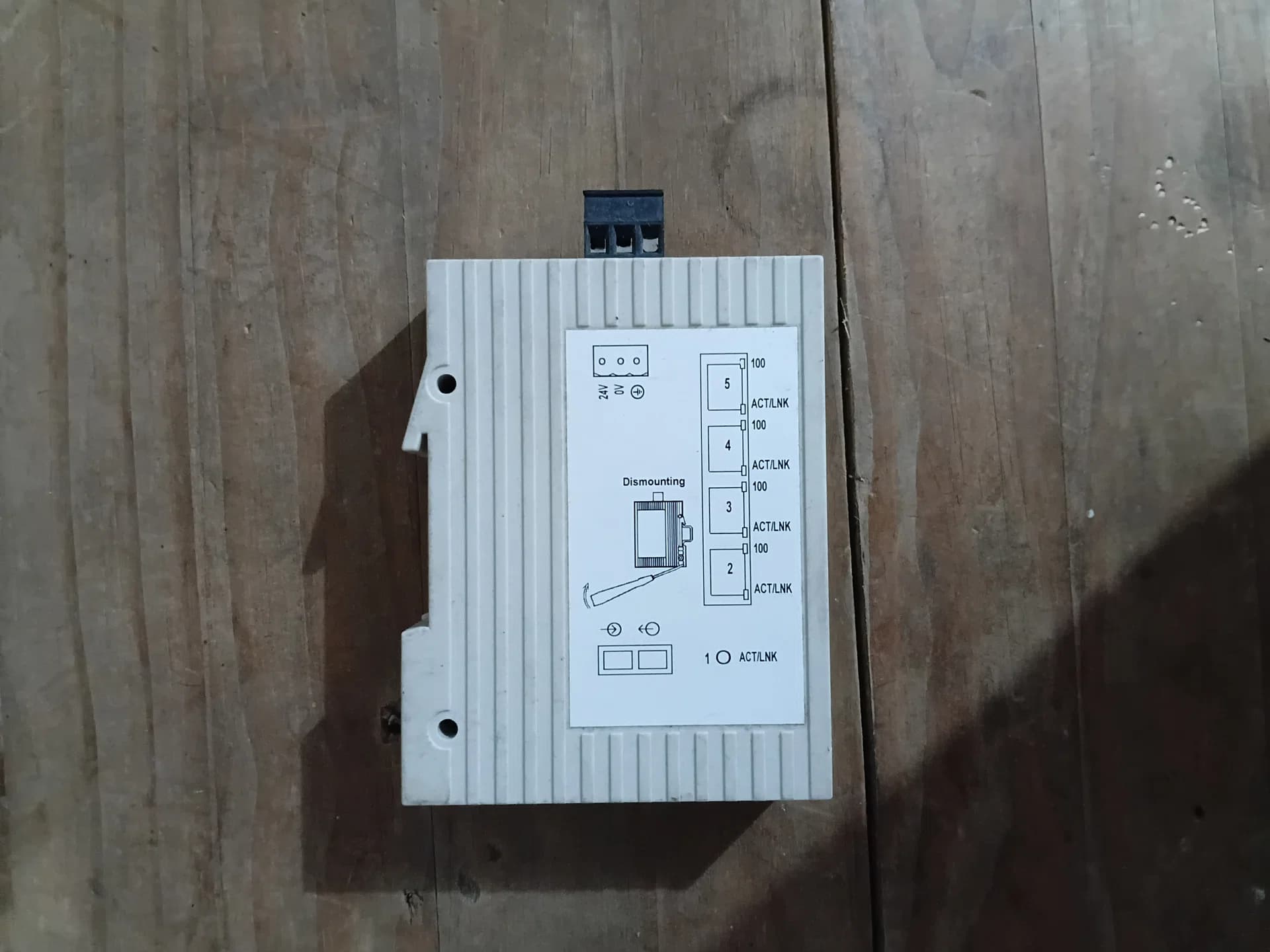 Switch Industrial Schneider Connexium TCSESU043F1N0 - 4TX/1FX - Ótimo Estado + NF - Foto 3
