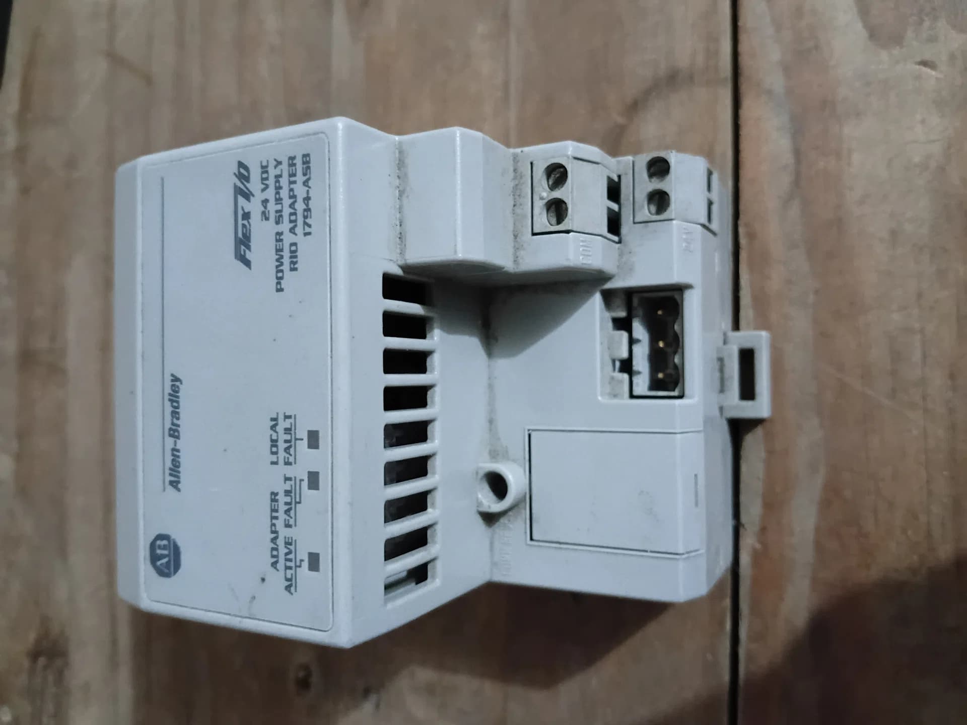 Adaptador RIO Allen-bradley 1794-ASB Série C - FLEX I/o - Usado + NOTA Fiscal - Foto 1