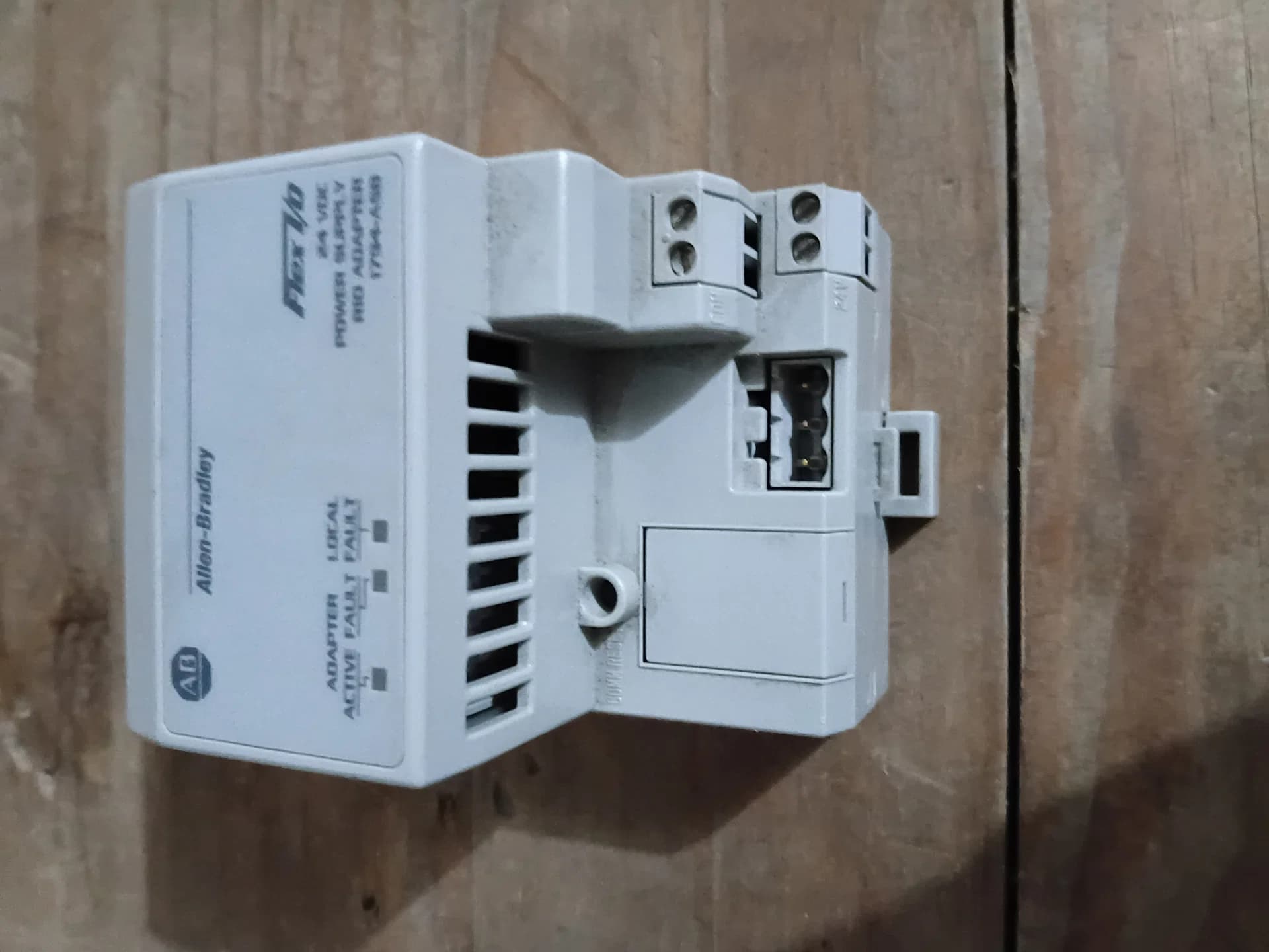 Adaptador RIO Allen-bradley 1794-ASB Série D - FLEX I/o - Usado + NOTA Fiscal - Foto 1