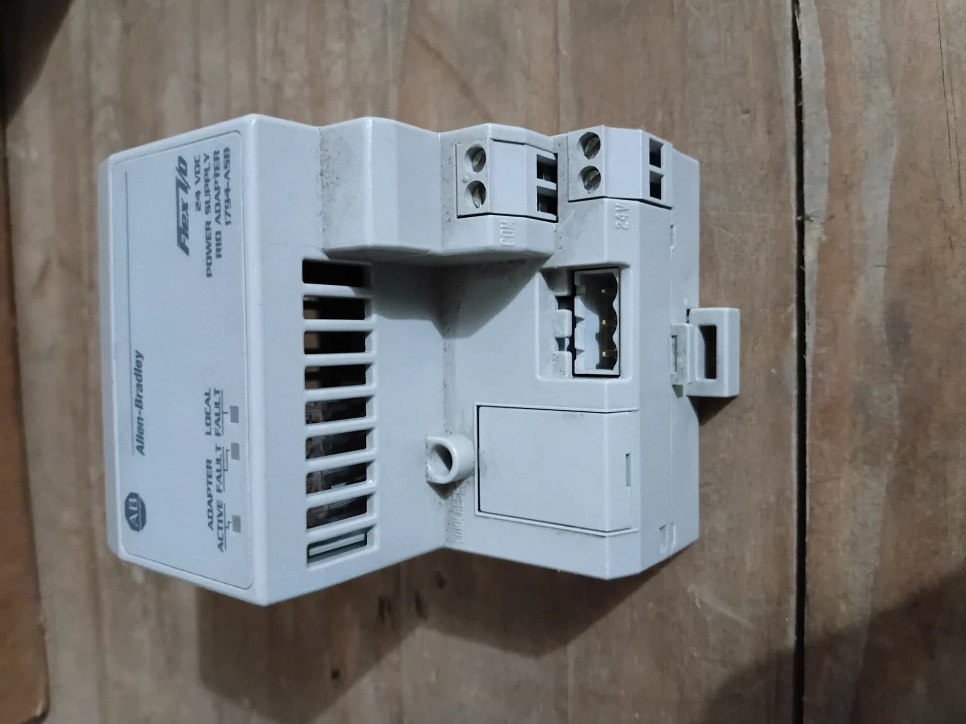 Adaptador RIO Allen-bradley 1794-ASB Série D - FLEX I/o - Usado + NOTA Fiscal - Foto 2