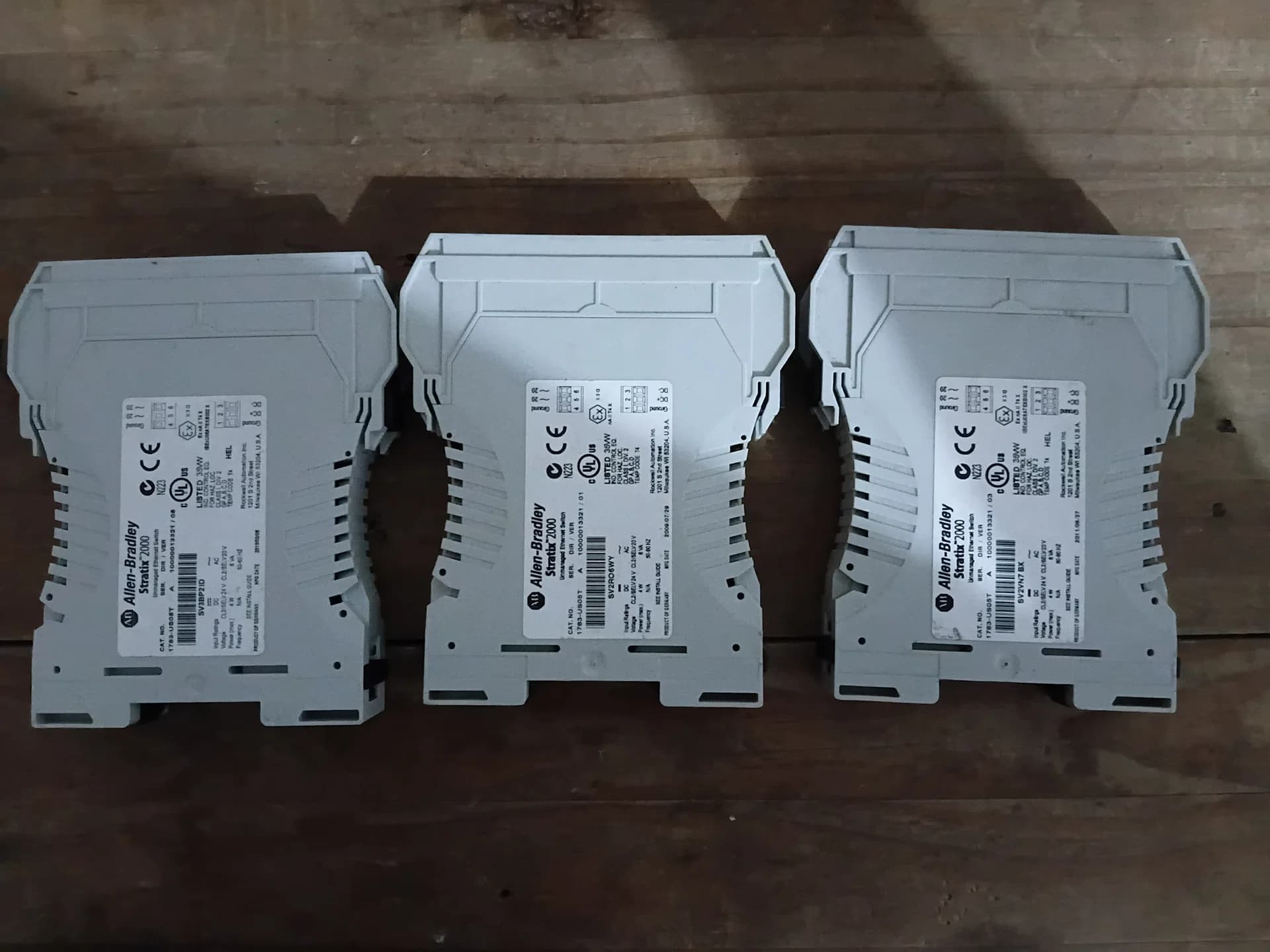 Switch Ethernet Allen-bradley Stratix 2000 1783-US05T - 5 Portas - Usado + NF - 3 Unid. Disponível - Foto 6