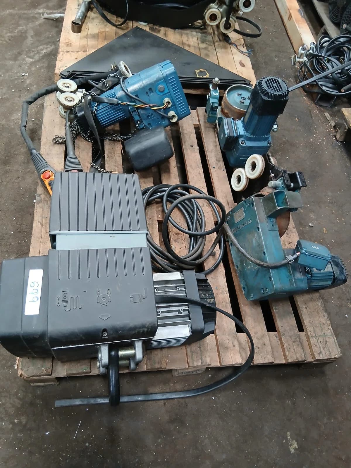 4 Talhas Elétricas da Marca Demag - Foto 2