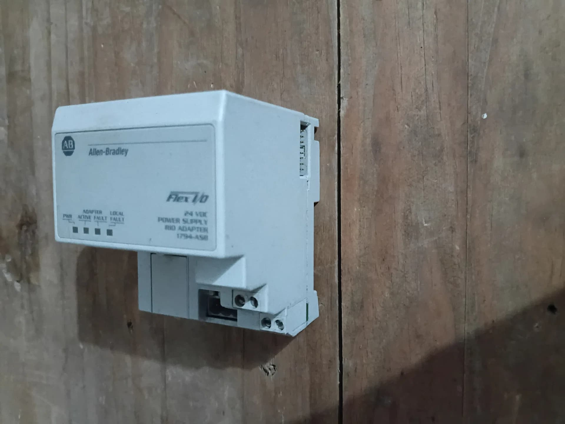 Adaptador RIO Allen-bradley 1794-ASB Série e - FLEX I/o - Usado + NF - Foto 2