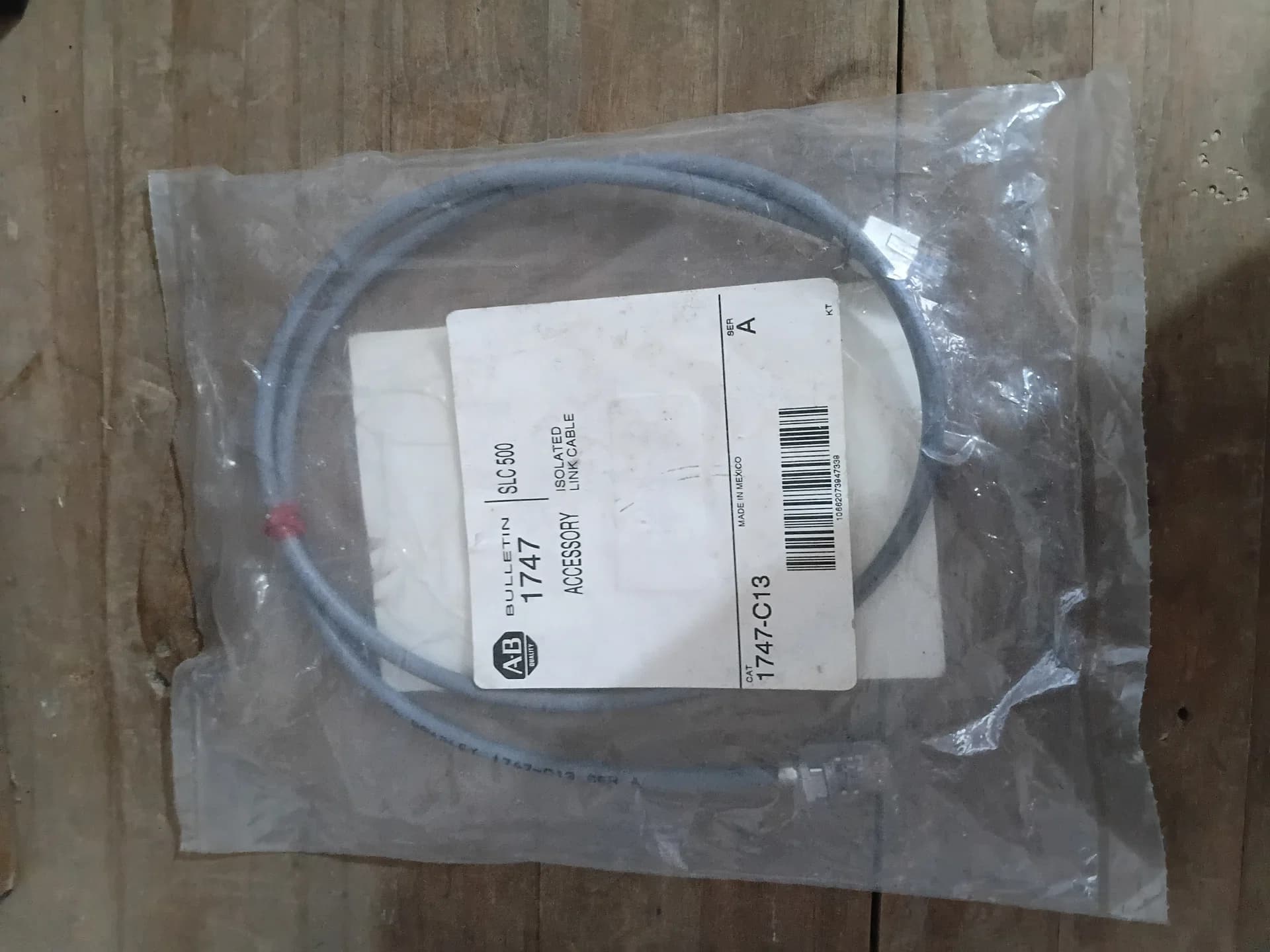 Cabo Comunicação Allen-bradley 1747-C13 SLC 500 - NOVO + NOTA Fiscal - Foto 2