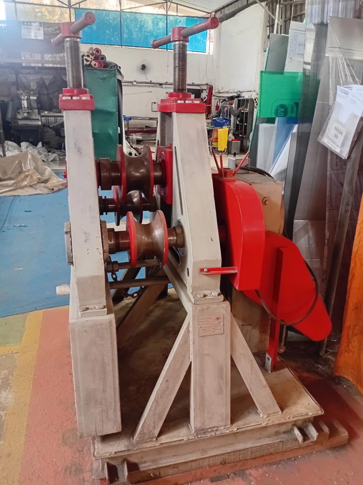 Calandra Arqueadora de Perfis Metálicos, Tubos, Metalons, Perfis “u”, Cantoneiras e Barras Chatas - Foto 3